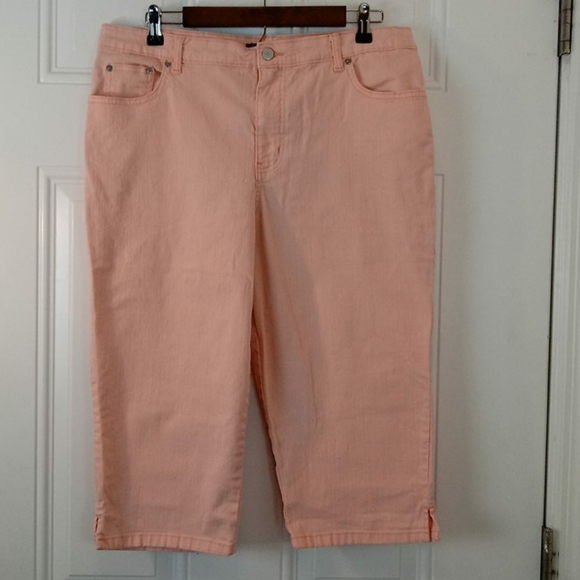 Kim Rogers Denim - (3/$20) Kim Rogers 5 pocket cropped jeans